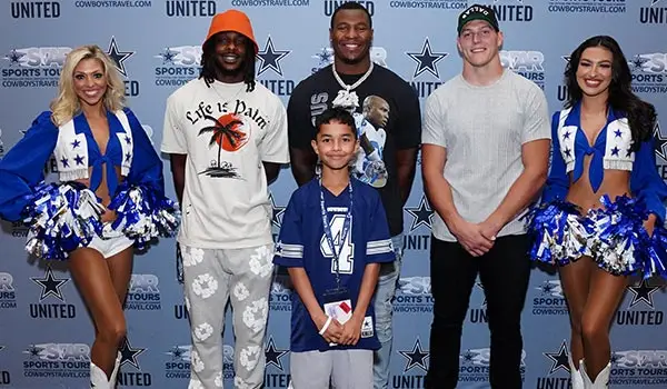 Lions vs Cowboys Player Photo Op